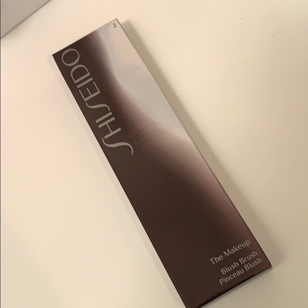 Shiseido The Makeup Blush Brush
